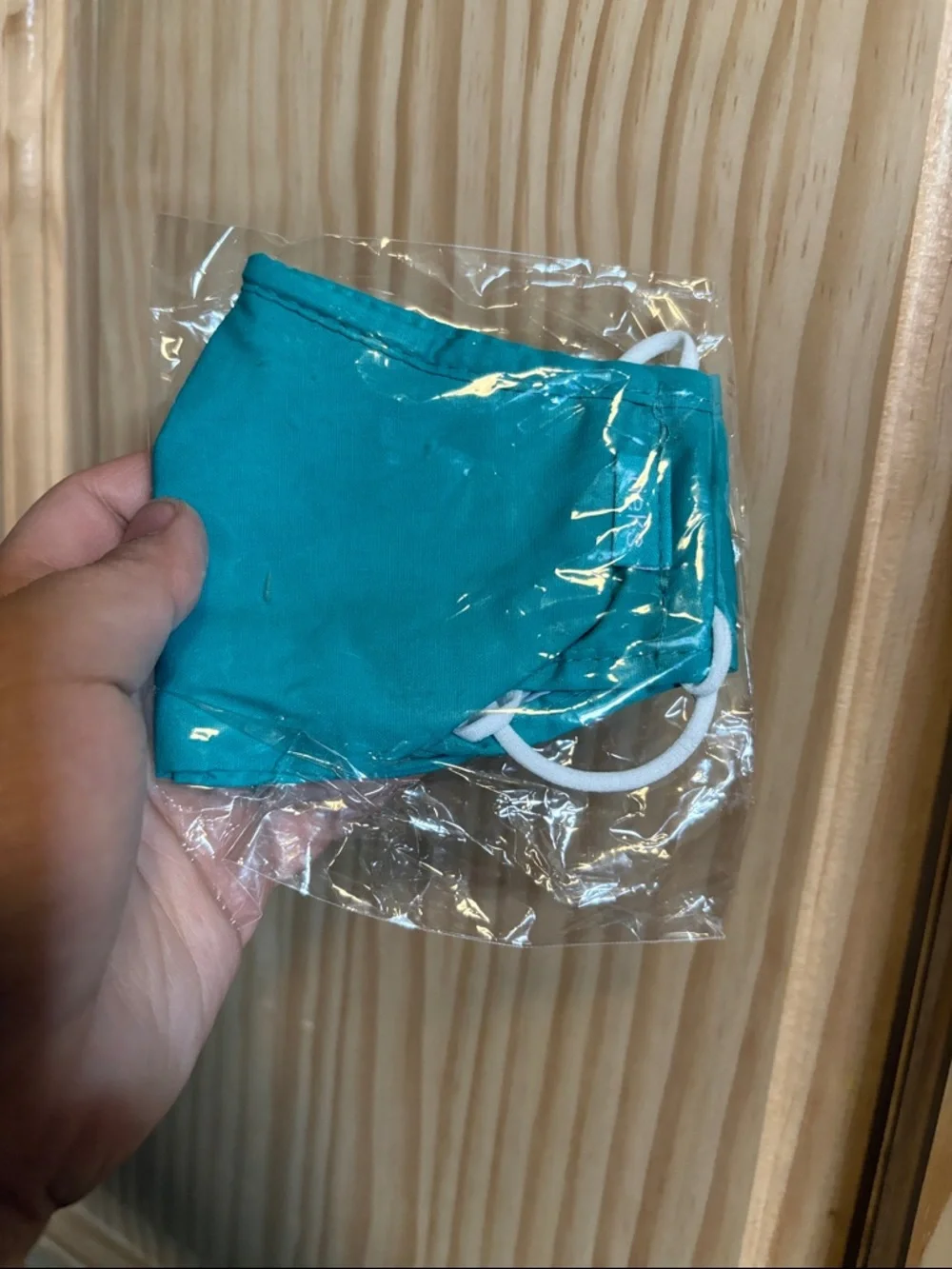 NEW IN SEALED PACKAGE Tieks Reusable Signature Teal Face Mask White Ear Loops